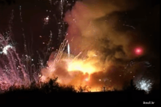 explosionfirework gifs find share on giphy